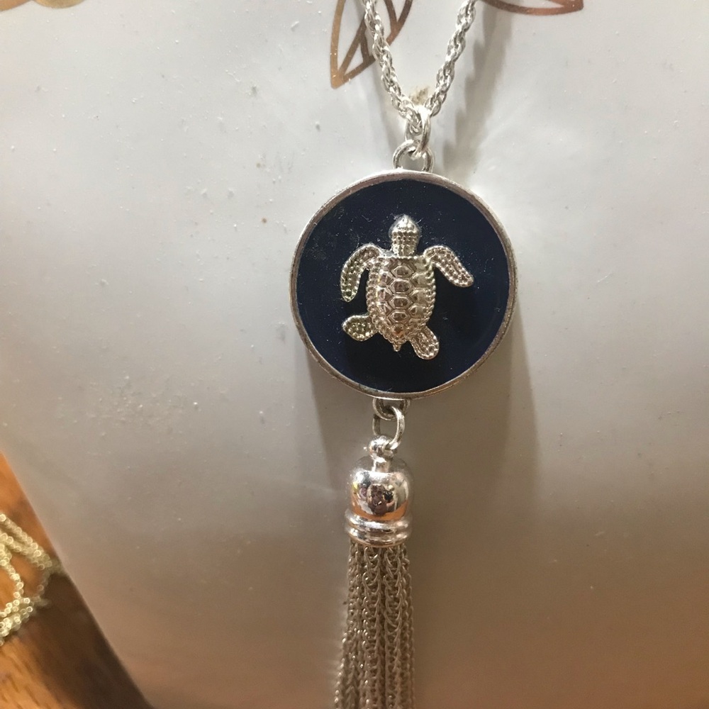 Silver Turtle Pendant Necklace
